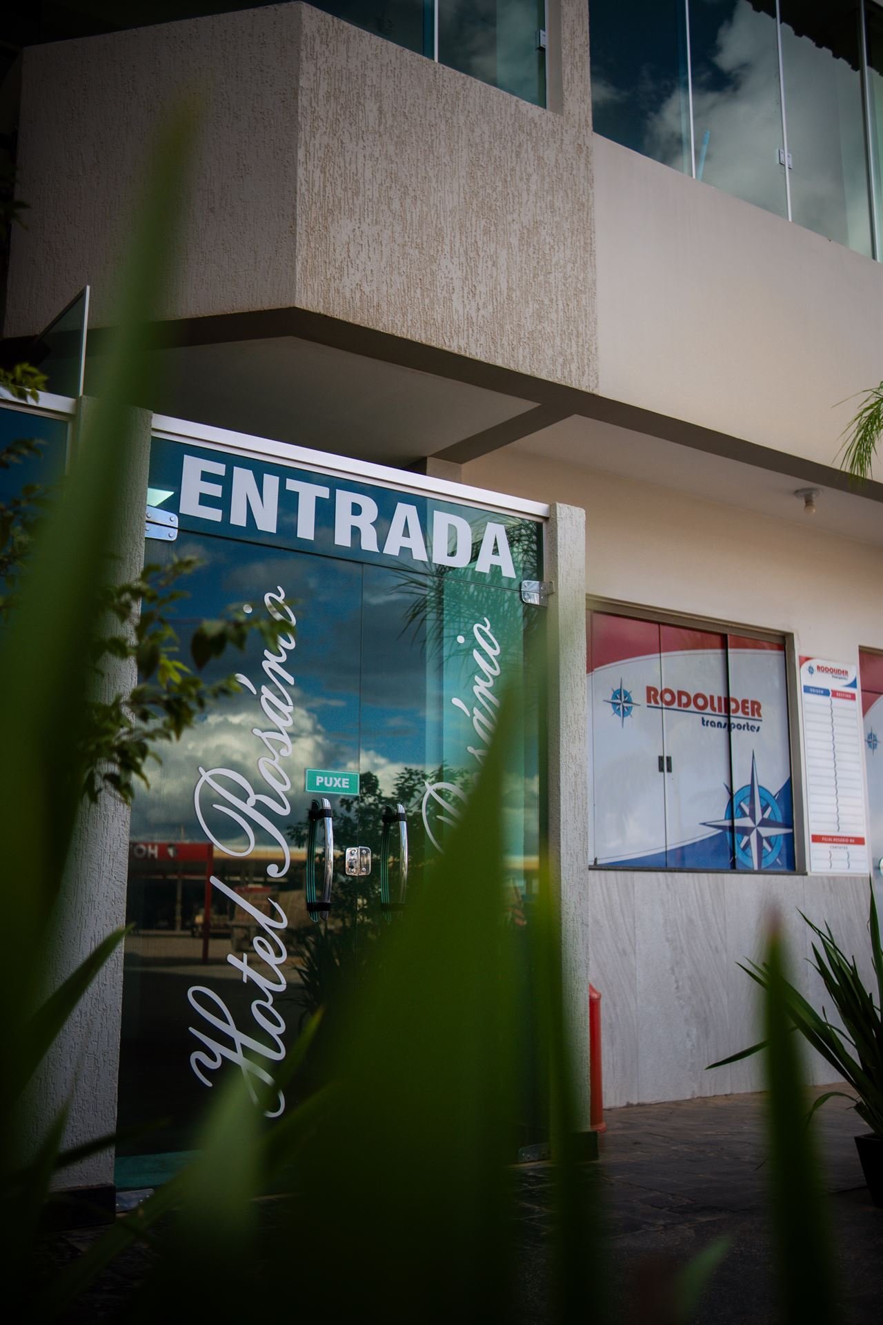 Entrada do Hotel Rosário